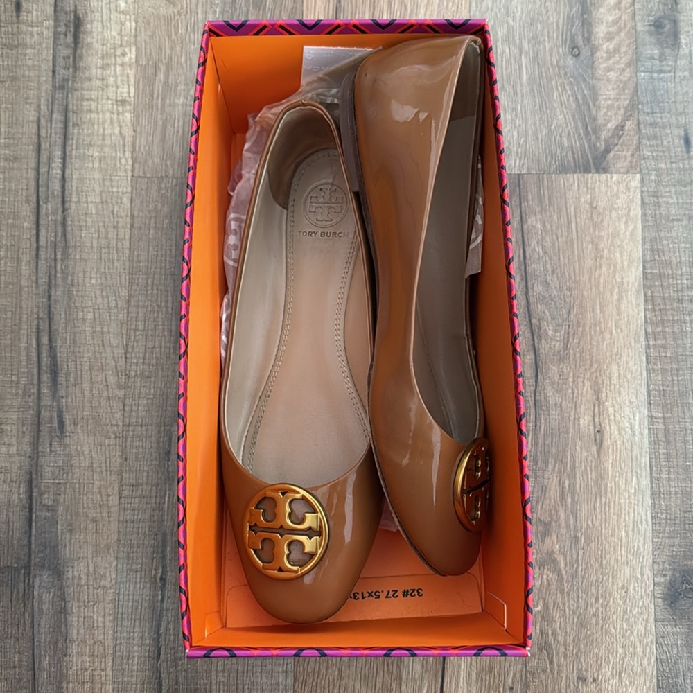 Tory Burch Brown Leather Flats with Gold Logo